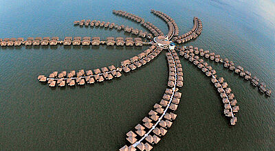 Seltenheit in Asien: Das Avani Sepang Goldcoast Resort in Malaysia hat Over-Water-Villen