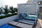 …auf Sonnenliegen und Daybeds…
