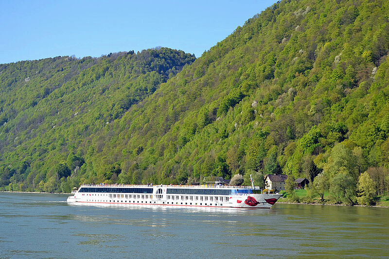 Eine Auszeit auf dem Fluss – im Bild die Donau – steht bei Kunden hoch im Kurs. Foto: ck