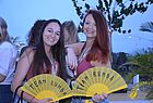 Filipa Nunes Couto (Reisebüro Pöhler, Pforzheim, links) und Alina Geiser (Thomas Cook Reisebüro, Reutlingen)