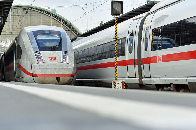 Besser abgestimmte Fahrpläne, pünktlichere Züge: Bis 2030 soll der „Deutschland-Takt“ bei der Bahn umgesetzt werden. Foto: DB