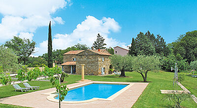 Die Ferienhäuser von Interchalet – hier das Mas Margot in der Provence – werden ab sofort unter der Marke Interhome vertrieben Die Ferienhäuser von Interchalet – hier das Mas Margot in der Provence – werden ab sofort unter der Marke Interhome vertrieben