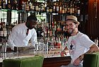 Marco Cecilio Lourenco an der Bar des Rosewood Baha Mar Hotels in Nassau