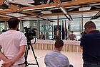 Großer Medienrummel am Flughafen in Split