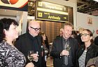ASR-Trio Anke Budde von Budde Urlaubsreisen (links), Sven Hammerschmidt und Jochen Szech (Go East Reisen) mit Corinna Klotz vom TUI Reisecenter Pforzheim