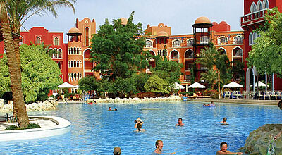 Hurghada – hier das Red-Sea-Hotel The Grand Resort – wird von vielen Deutschen als Ausweichziel für Sharm el Sheikh genutzt