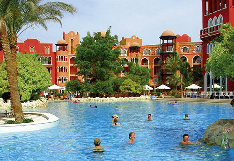 Hurghada – hier das Red-Sea-Hotel The Grand Resort – wird von vielen Deutschen als Ausweichziel für Sharm el Sheikh genutzt