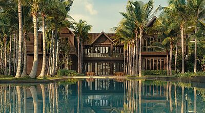 Blick auf das Kimpton Kitalay Samui auf Koh Samui