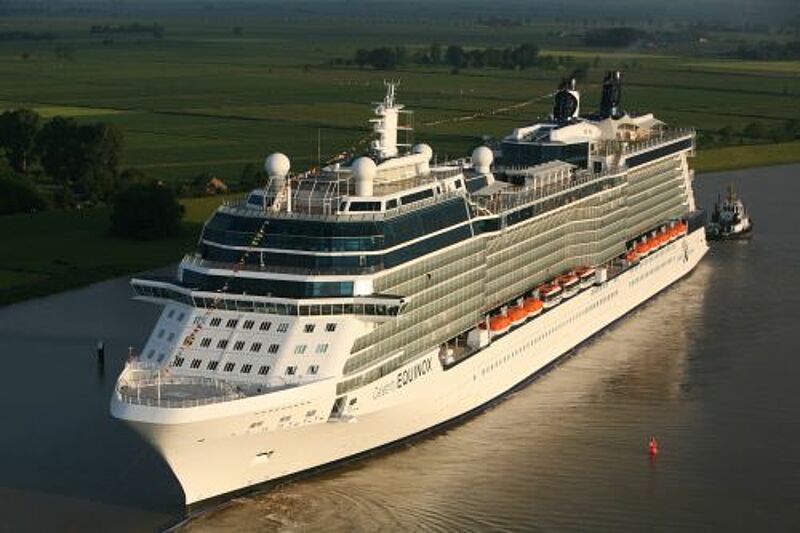 Alle vier Celebrity-Schiffe der Solstice-Klasse kreuzen im Sommer 2012 in Europa
