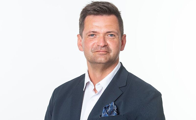 Dennis Rissberger betreut künftig Nicko-Vertriebspartner in der Verkaufsregion Nord Dennis Rissberger betreut künftig Nicko-Vertriebspartner in der Verkaufsregion Nord