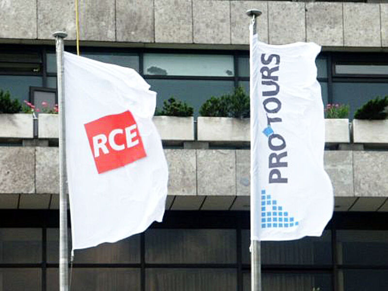 Pro Tours zeigt im Wahljahr 2009 Flagge. Foto: ta