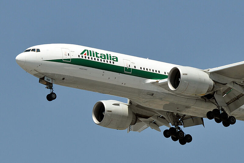 Die Pleite-Airline Alitalia wird Mitte Oktober den Betrieb einstellen. Foto: Eric Salard/Wikimedia