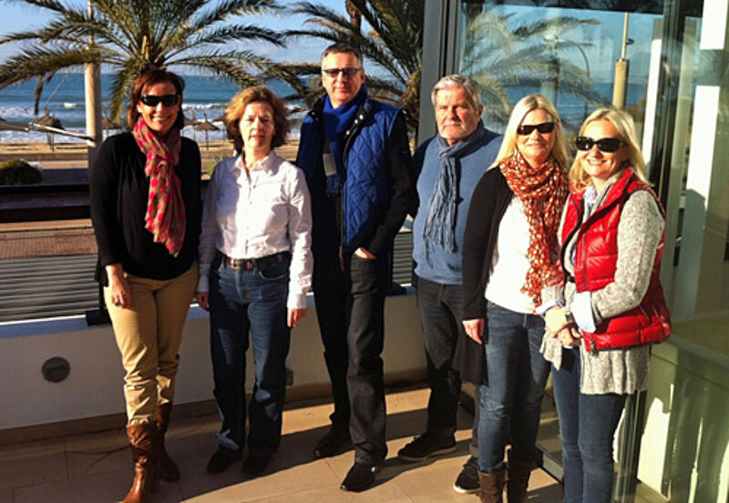 Innovativ: RSG-Chef Michael Dohmen (dritter von links) mit Atlas-Franchisern auf der Jahrestagung in Mallorca