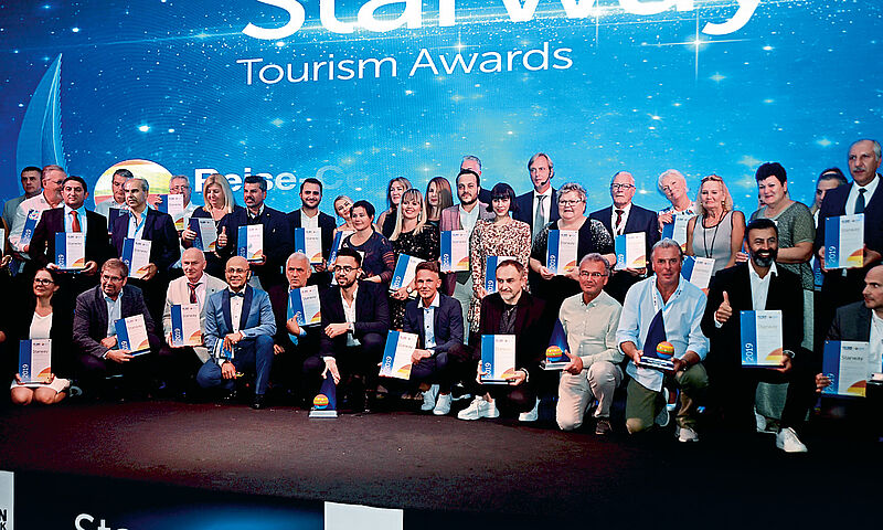Ausgezeichnet: Die erfolgreichsten Reisebüro-Partner von Ferien Touristik und Coral Travel erhielten in Belek die Starway Awards