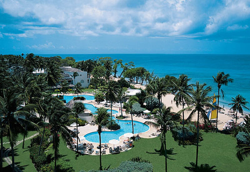 Eines der Hotels im Portfolio von Lowcostbeds: das Almond Beach Village auf Barbados