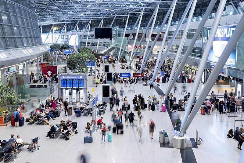 Laut Branchenverband BDL verlief der Start in die Sommerferien, wie hier am Flughafen Düsseldorf, „ohne größere Zwischenfälle"
