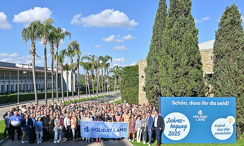 Rund 180 Teilnehmer waren zur Tagung von Holiday Land ins Lara Barut Collection in Antalya angereist. Foto: Jörg Puchmüller/Holiday Land