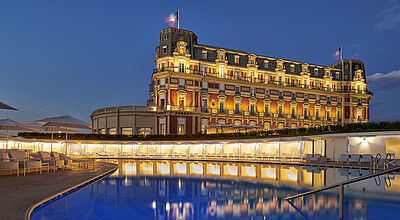 Das 1855 erbaute Hotel du Palais in Biarritz wird renoviert und daher zwischen Juli und Oktober 2019 zum Teil und bis Juni 2020 komplett wiedereröffnet