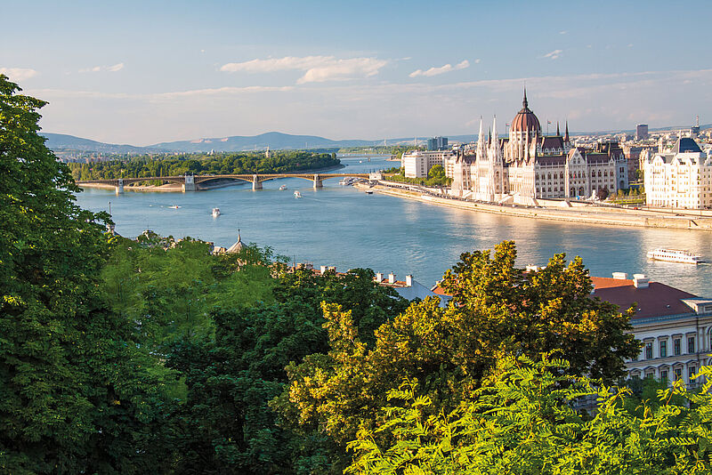Ab Mitte Juni fährt Nicko Cruises auf der Donau auch wieder nach Budapest. Foto: Nicko Cruises
