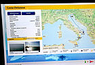 Die Route der Costa Deliziosa auf einem Screen an Bord.