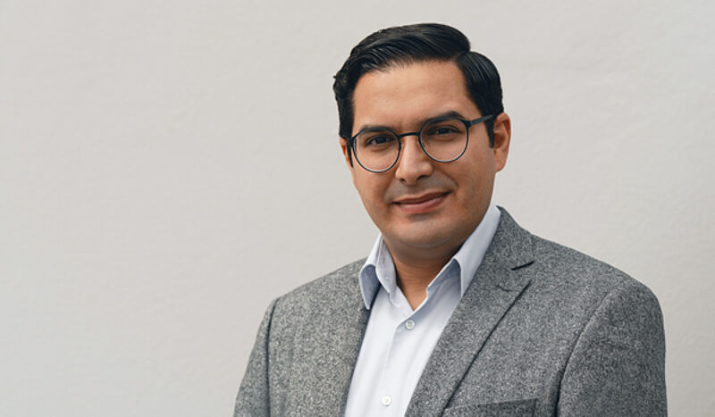 Ömer Karaca, Geschäftsführer von Schmetterling, freut sich über den Erfolg der Omnichannel-Lösung GO4IT