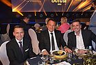 RTK-Chef Thomas Bösl (links) mit Türkei-Profi Husseyin Baraner und Sonnenklar-Geschäftsführer Andreas Eickelkamp