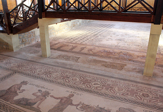 Großartige und großflächige Mosaike schmückten die Villen reicher Römer.