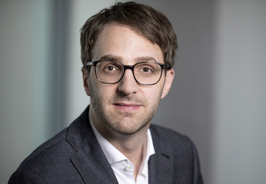 Georg Lauber steht ab 1. Februar an der Spitze von DB Vertrieb Georg Lauber steht ab 1. Februar an der Spitze von DB Vertrieb