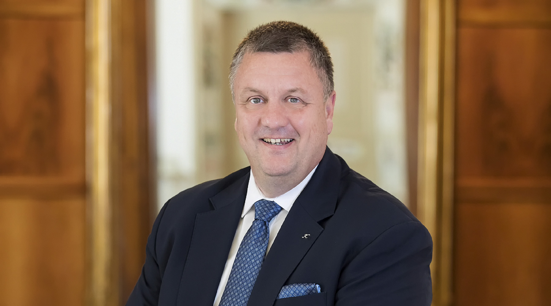 Michael Henssler ist Chief Operating Officer Asien und Mitglied des Vorstandes von Kempinski Michael Henssler ist Chief Operating Officer Asien und Mitglied des Vorstandes von Kempinski