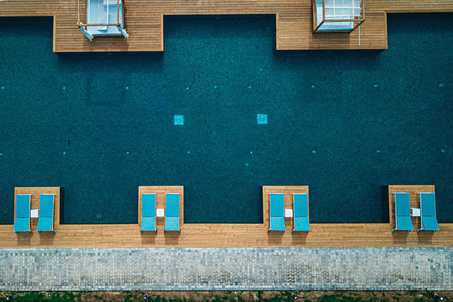 Ungewöhnlicher Blick auf den Pool im neuen Robinson Club Cabo Verde