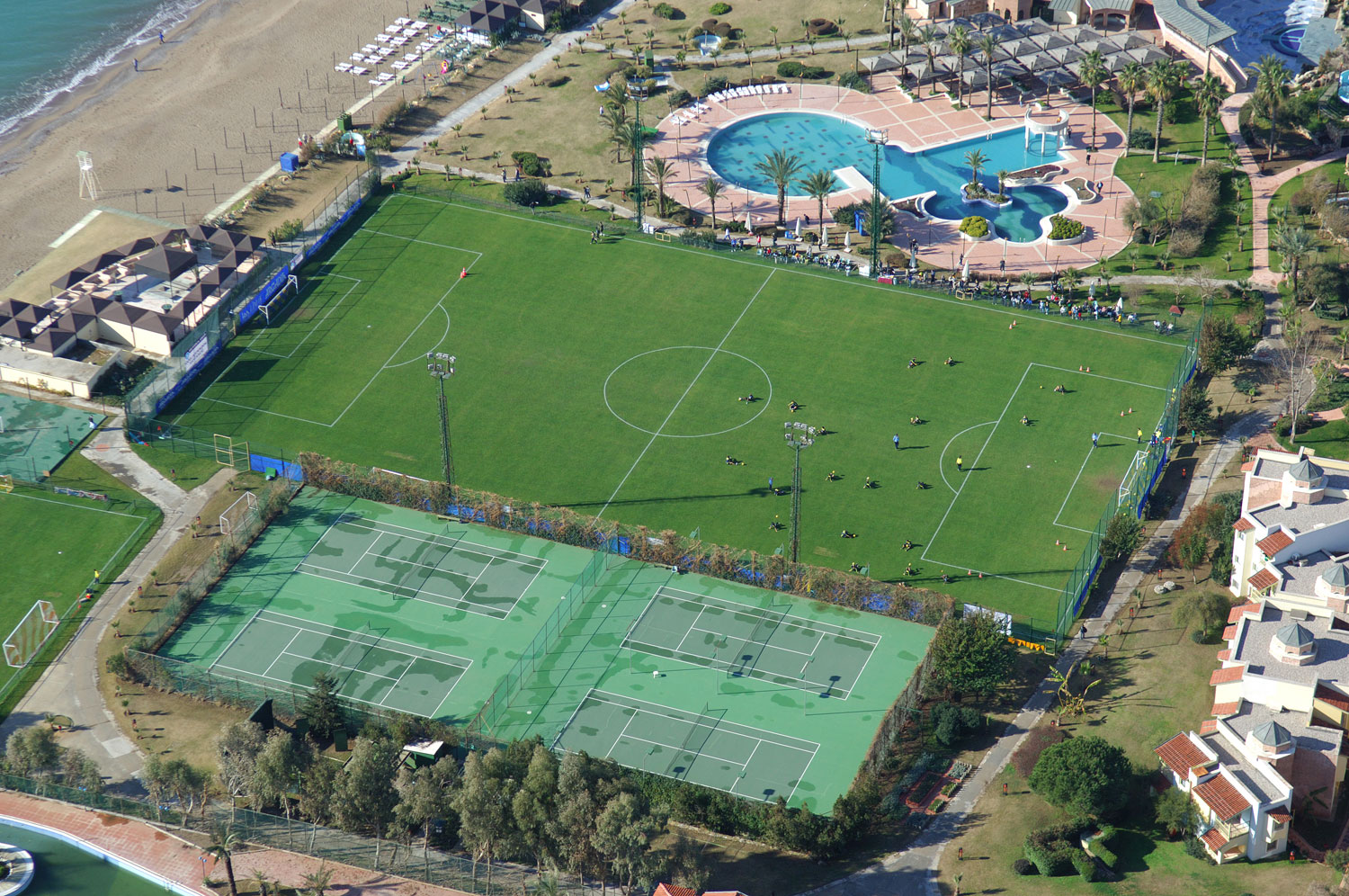 Fußball- und Tennisplätze im Limak Arcadia Golf & Sport Resort. Foto: Anex Tour