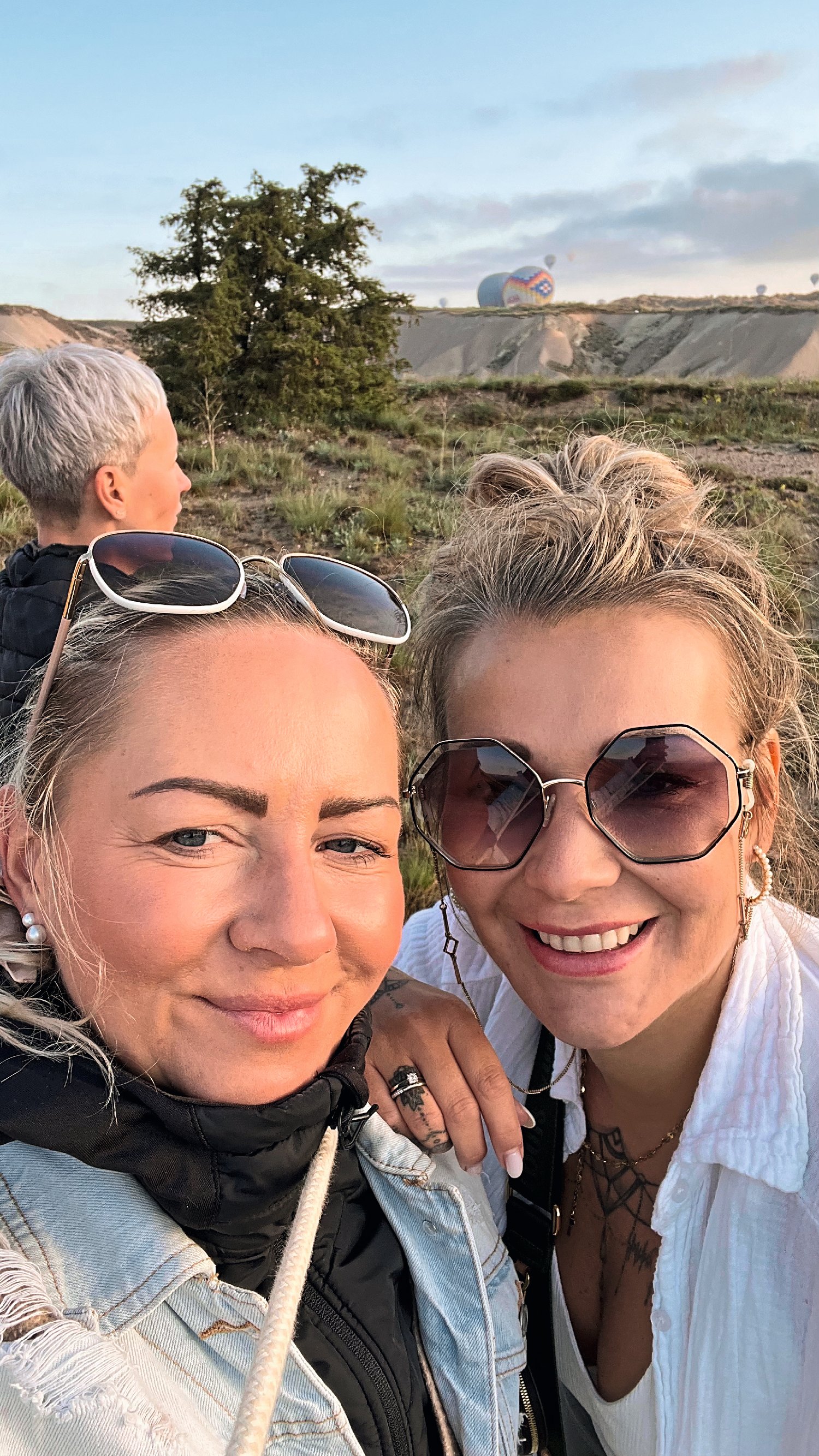 Jenna Miller (rechts) sagte sofort zu, als Miriam Glöckner ihr Konzept präsentierte Jenna Miller (rechts) sagte sofort zu, als Miriam Glöckner ihr Konzept präsentierte