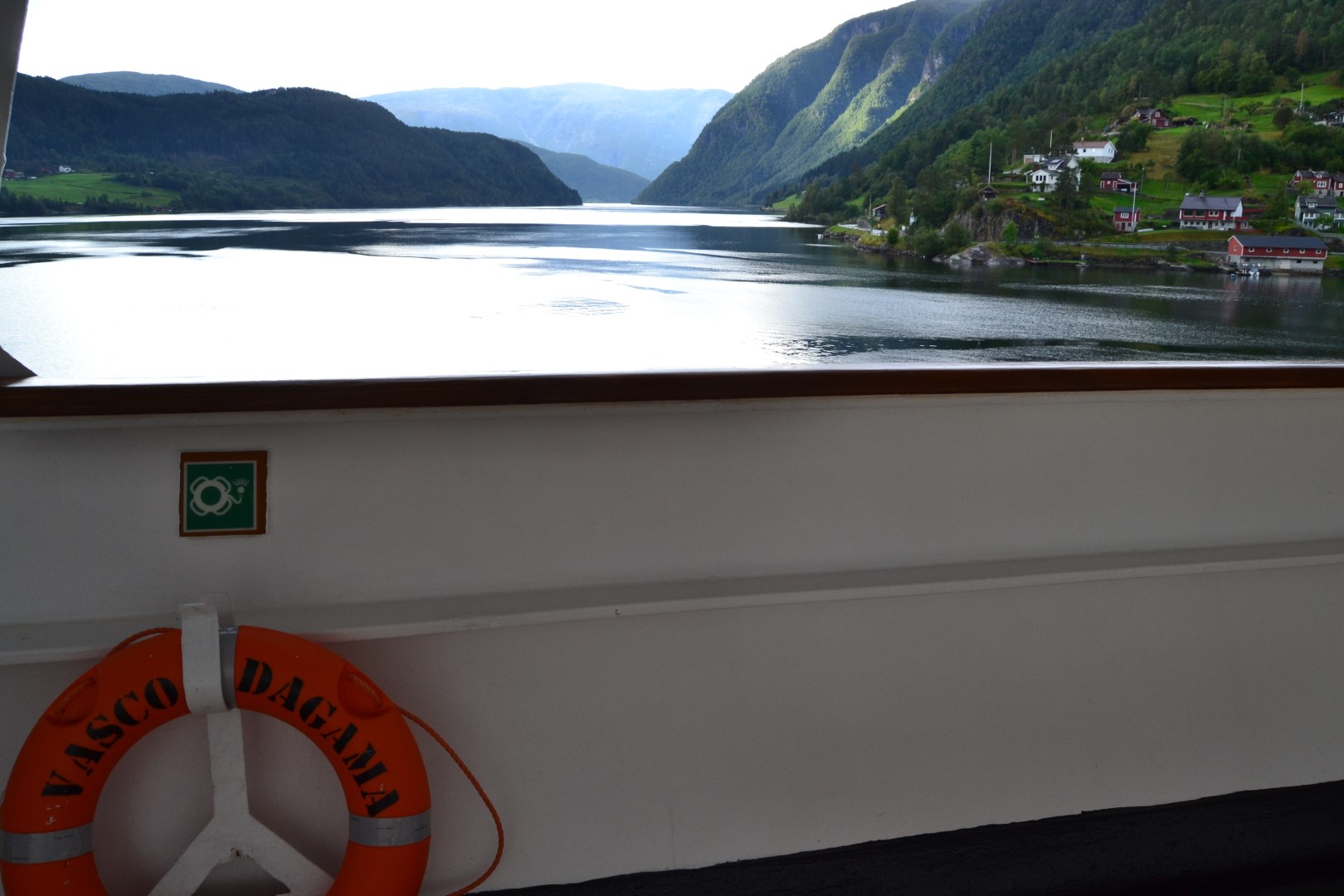 Einfahrt in den Hardangerfjord
