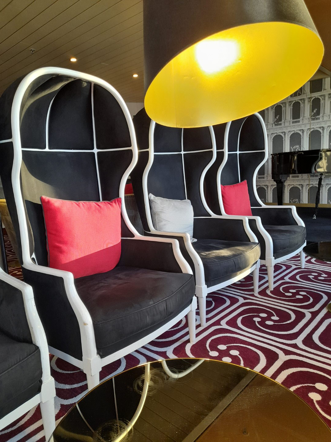 Ruhe-Oase im Inneren mit Meerblick: der Leseraum „The Study”