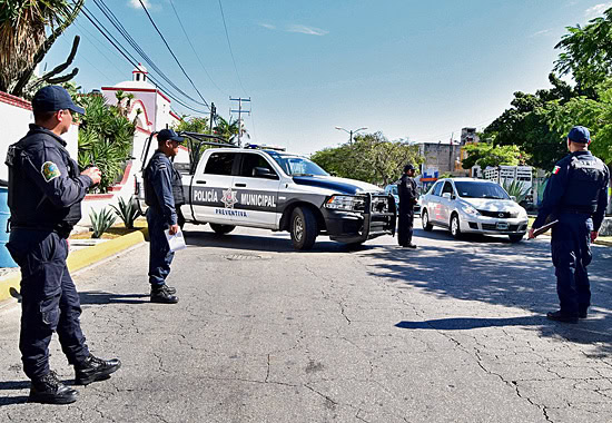 Nach den Angriffen ist nun vermehrt Polizei auf den Straßen zu sehen.