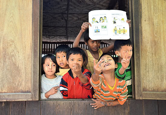 Die Dorfschule in Taung Ba wird von Gebeco gefördert.