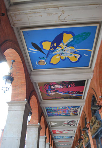 Arkaden am Place du Capitole. Fotos: pa, Office de Tourisme de Toulouse (1)