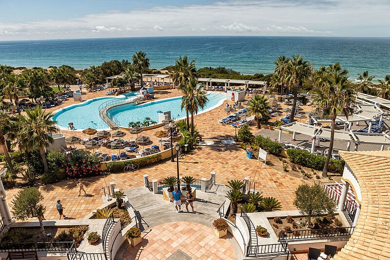 Die zehn Anlagen von Aldiana – im Bild der Aldiana Club Andalusien – können ganz normal gebucht werden