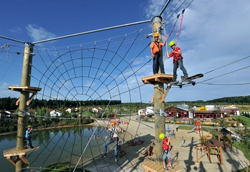 Am kommenden Wochenende eröffnet im Legoland Deutschland ein neuer Hochseilgarten