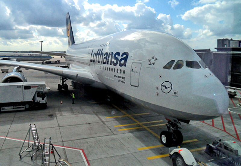Denkzettel für Frankfurt: Fünf von 14 Riesen-Jets werden 2018 nach München verlegt.