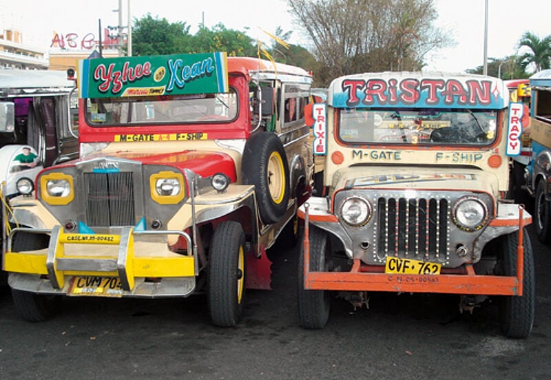 Die Jeepneys starten, sobald sie voll besetzt sind