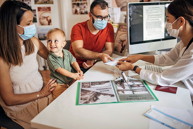 Auch wenn es 2021 besser lief – die Umsatzverluste der Reisebüros sind erneut immens. Foto: South_agency/istockphoto