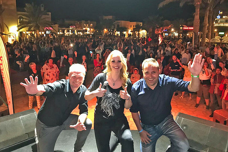 Stars zum Anfassen gibt es etwa bei der Schlagerwoche in El Gouna mit Frank Neuenfels, Pia Malo und Jan Kunath