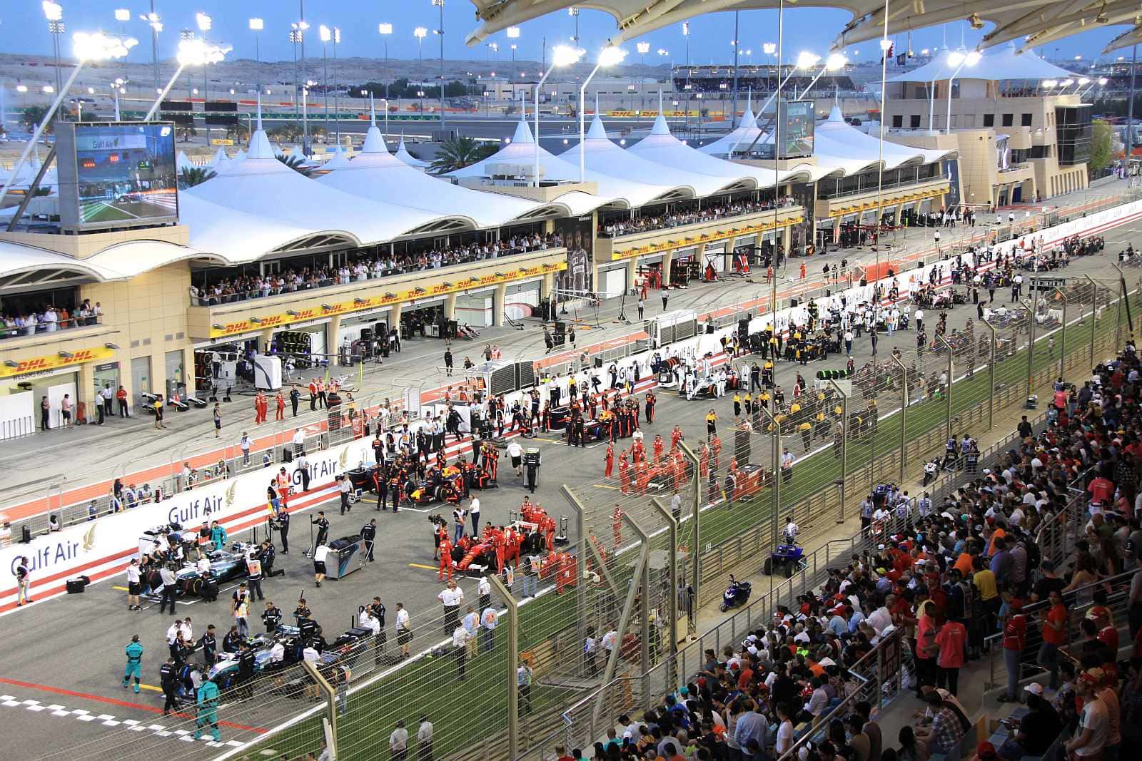 Auf dem Bahrain International Circuit ist auch die Formel 1 zu Gast