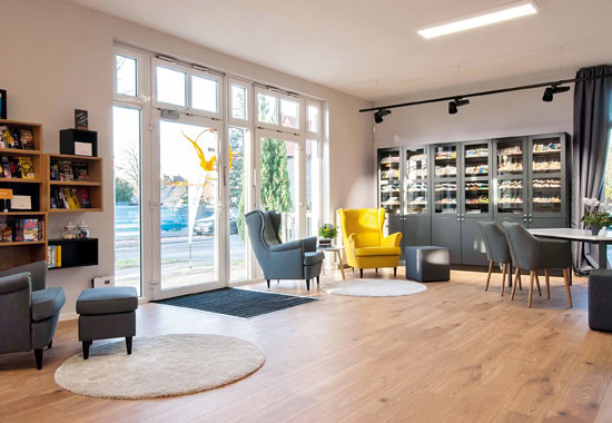 Weit weg vom klassischen Büro: neue Einrichtung des Berliner Reisebüros Die Reiserei