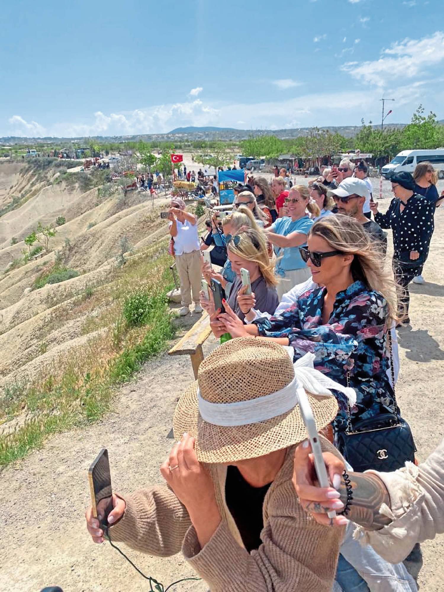 Wie viele Fotos während der Reise gemacht wurden, ist nicht bekannt