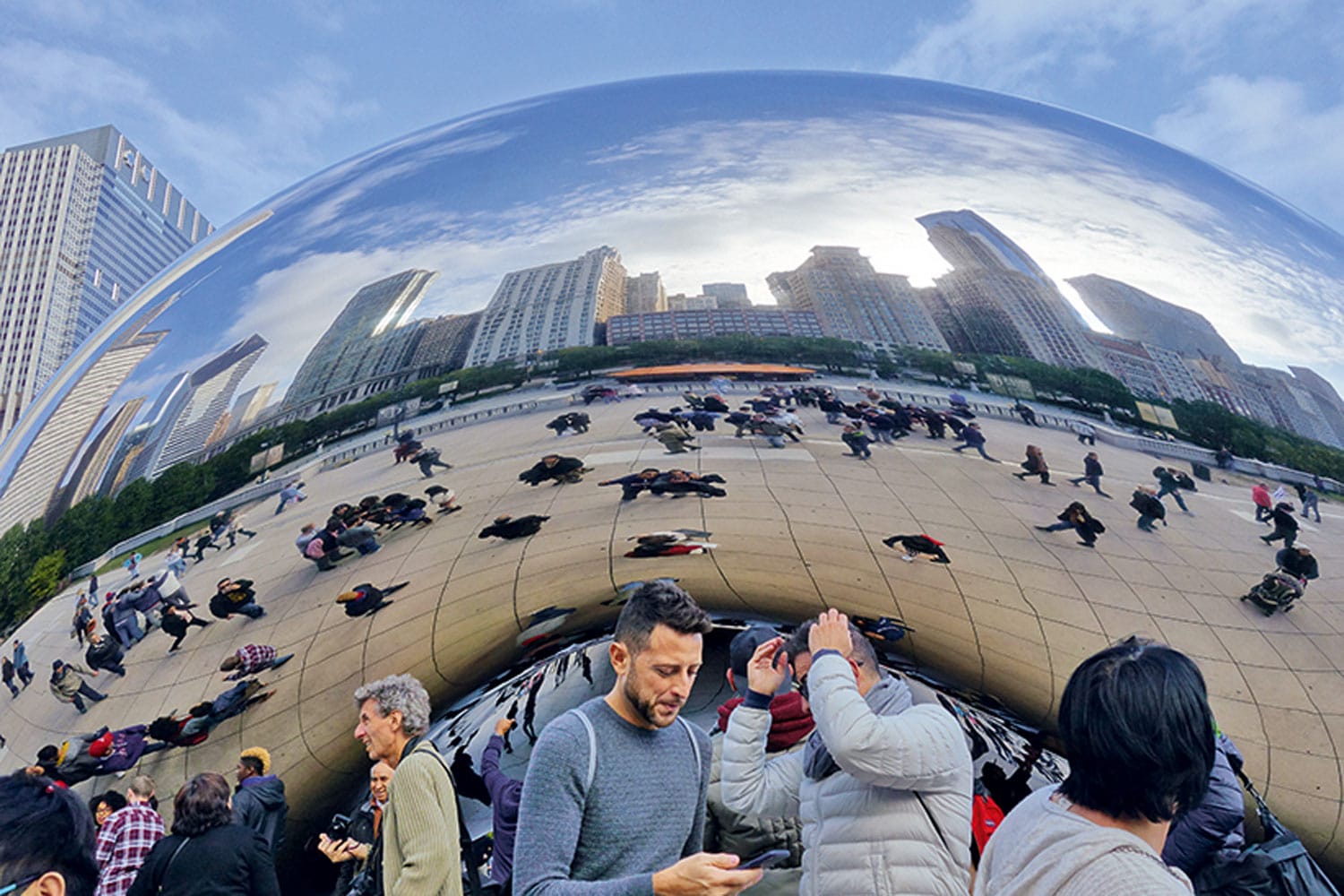 Wohl an keinem Ort in Chicago werden so viele Selfies gemacht wie an der „Bohne“