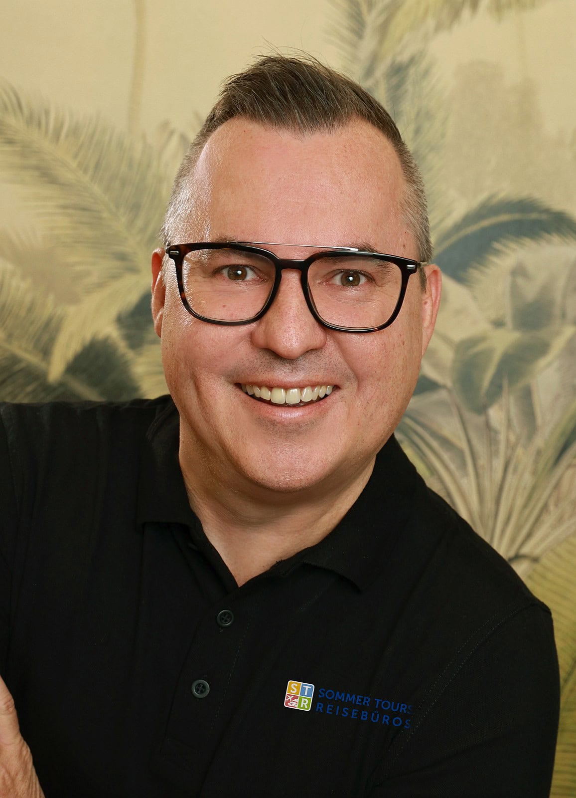 Froh darüber, dass die meisten Mitarbeiter an Bord geblieben sind: Reisebüro-Inhaber Emil Hartmann