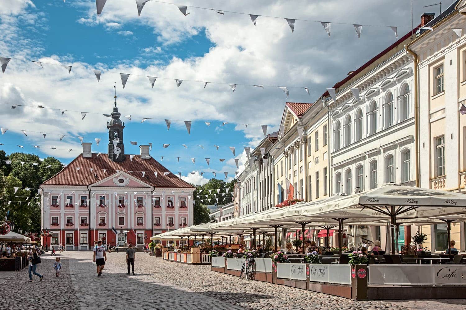 Die Studentenstadt Tartu wird wegen ihrer akademischen Tradition auch das Athen Nordeuropas genannt