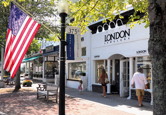 Nobel: Die Straßen der Hamptons sind gesäumt von Boutiquen und Antiquitätenläden. Fotos: rie